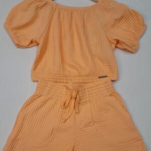 Conjunto Infantil Feminino Texturizado – Blusa Ombro a Ombro + Short com Amarração