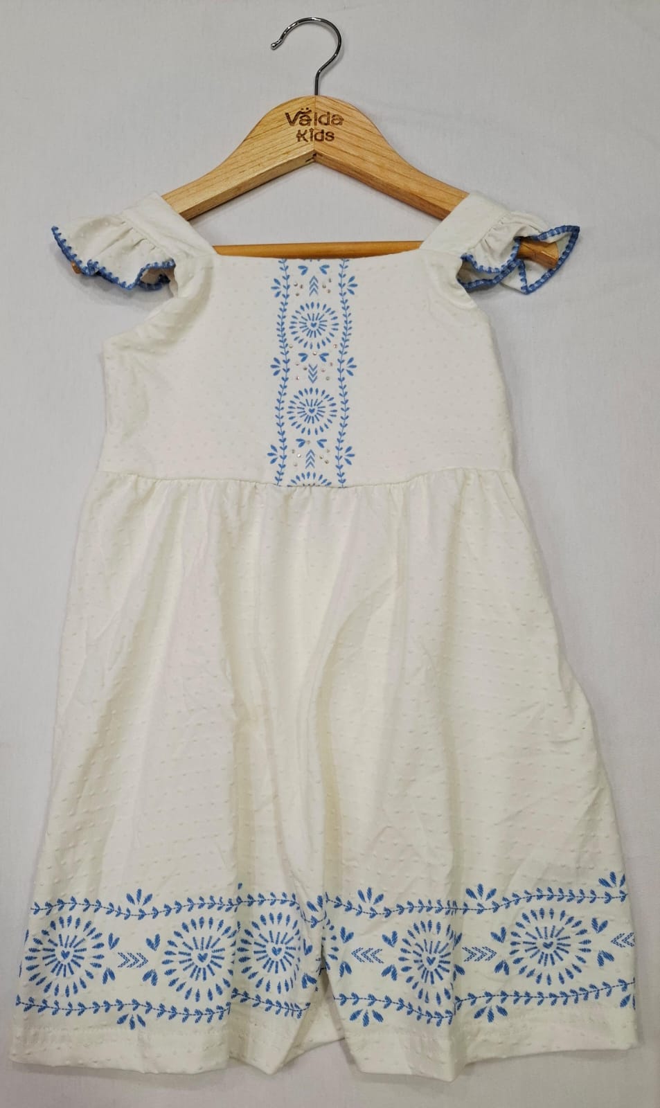 Vestido Infantil Bordado Branco com Azul – Alakazoo