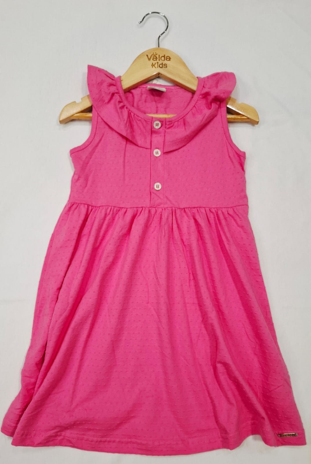 Vestido Infantil Rosa Texturizado com Botões – Alakazoo
